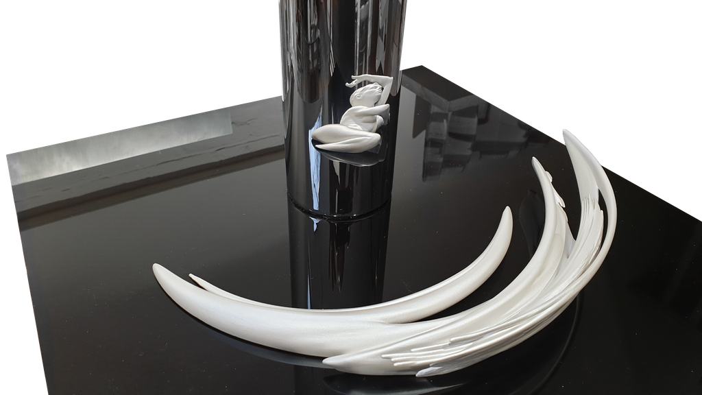 Emerging from water (silver) — emerging-from-water-jonty-hurwitz-main.png