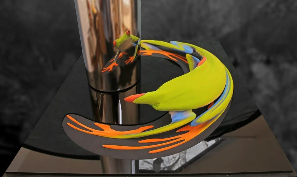 Pura Vida: Red Eyed Tree Frog — side-on+Frog+hires-web.jpg
