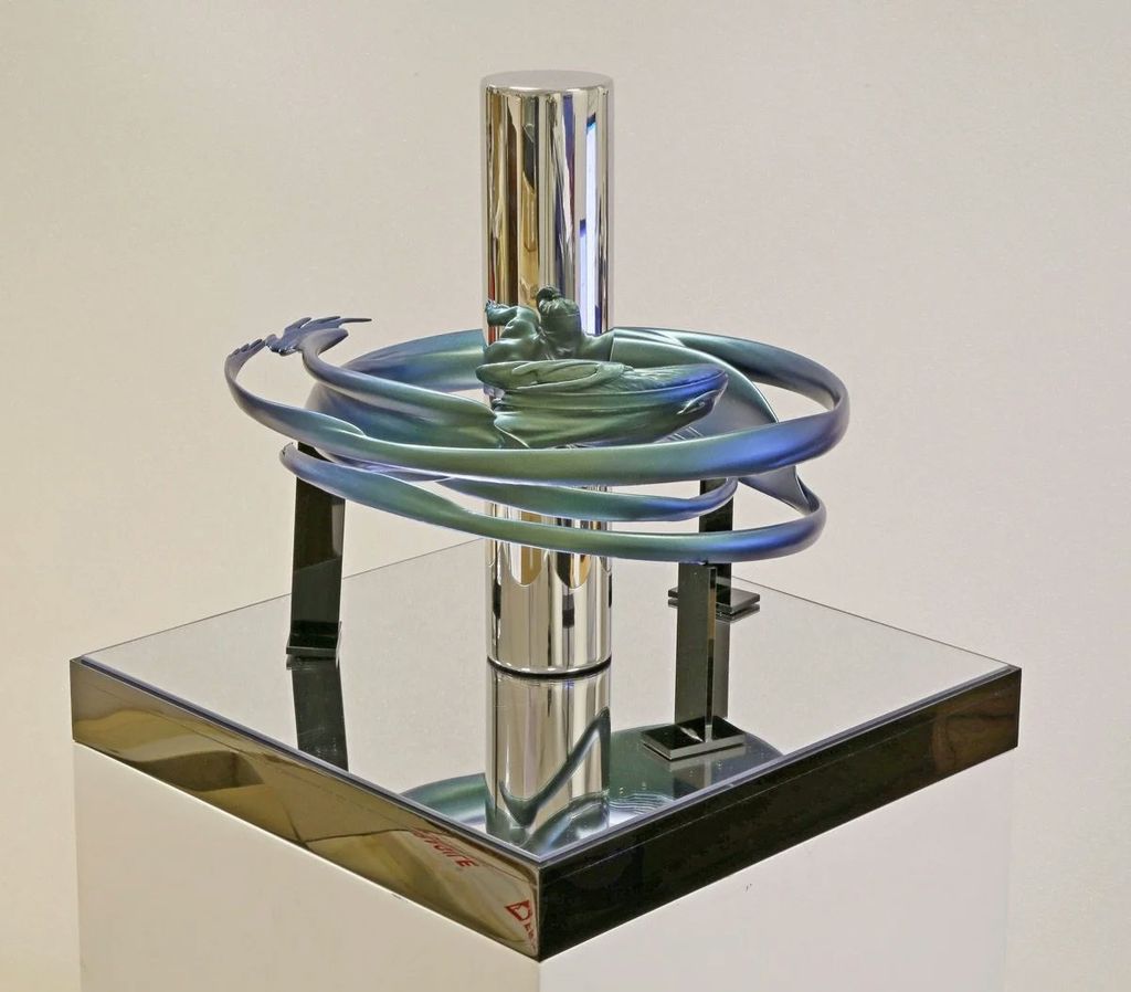 Z-Woman — z-woman+-+jonty+hurwitz+5.jpg