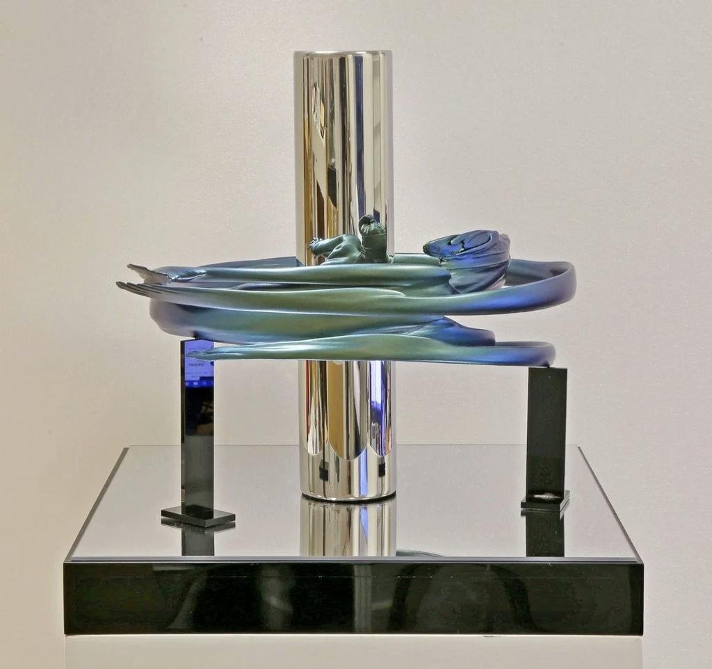 Z-Woman — z-woman+-+jonty+hurwitz+8.jpg