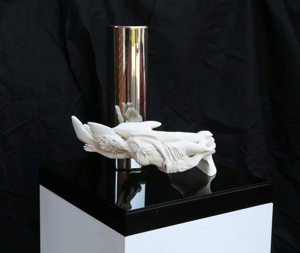 Meditating Together (Yin Yang) white — meditating-together-jonty-hurwitz-yifat-davidoff-white-12.jpg