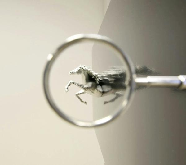 Jonty Hurwitz & Yifat Davidoff, No way José (Oblique Steed), Aluminium, Resin, Paint, 2024