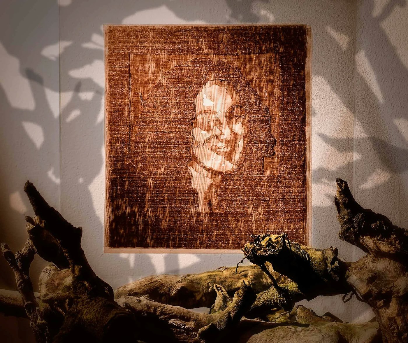Jonty Hurwitz & Yifat Davidoff, Where is Heaven Ester?, Layered Copper Mesh, 2010
