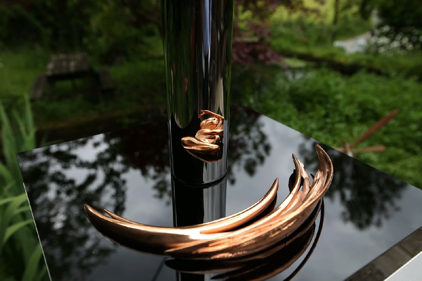 Jonty Hurwitz & Yifat Davidoff, Emerging from Water (copper), Copper, Acrylic And Stainless Steel, 2018